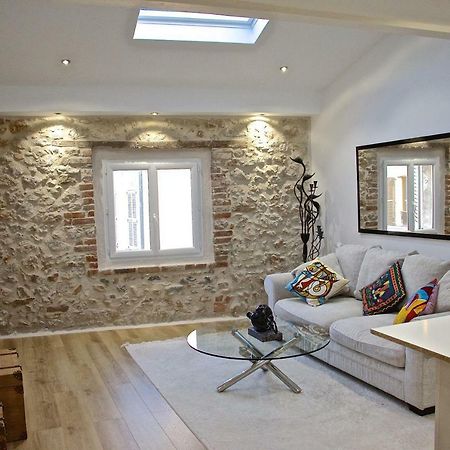 Duplex Fontaine - Appartement Duplex Coeur Vieil Antibes Old City Marche Provencal Exterior photo